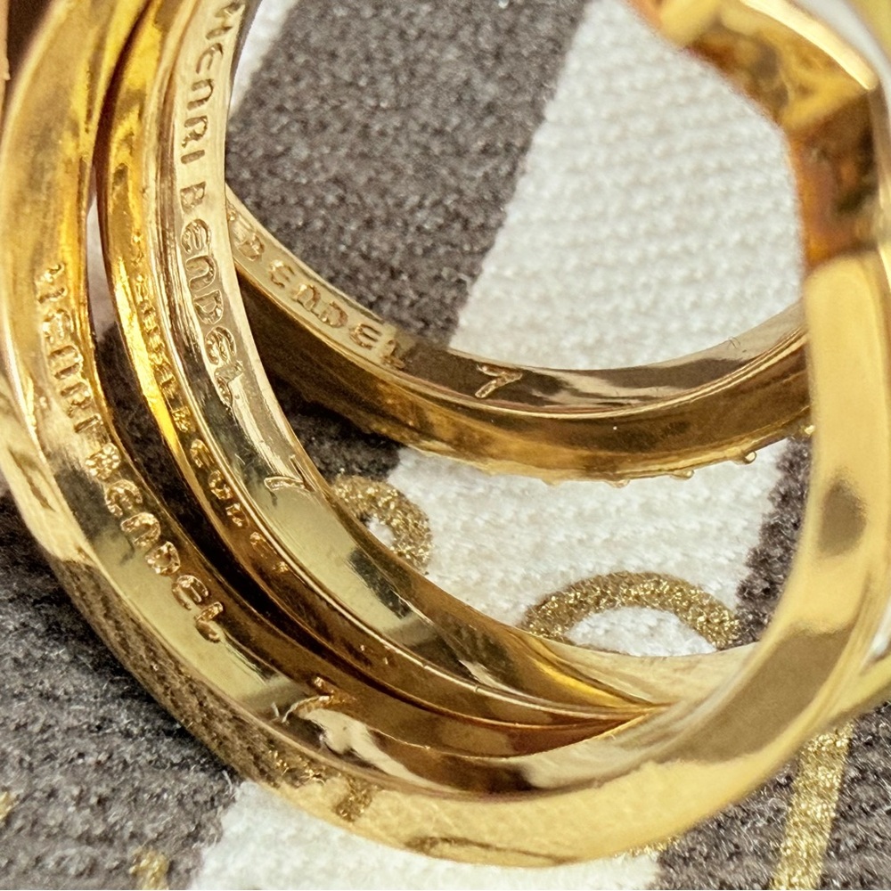 FINAL PRICE NWOT Henri Bendel 7 White Enamel Gold Tone Trio Stacked Rings Stack - Picture 9 of 11